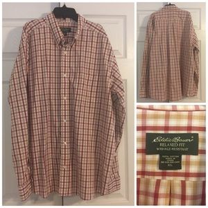 Eddie Bauer relaxed Men’s dress shirt
